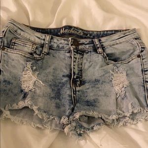 Light wash denim shorts with rips